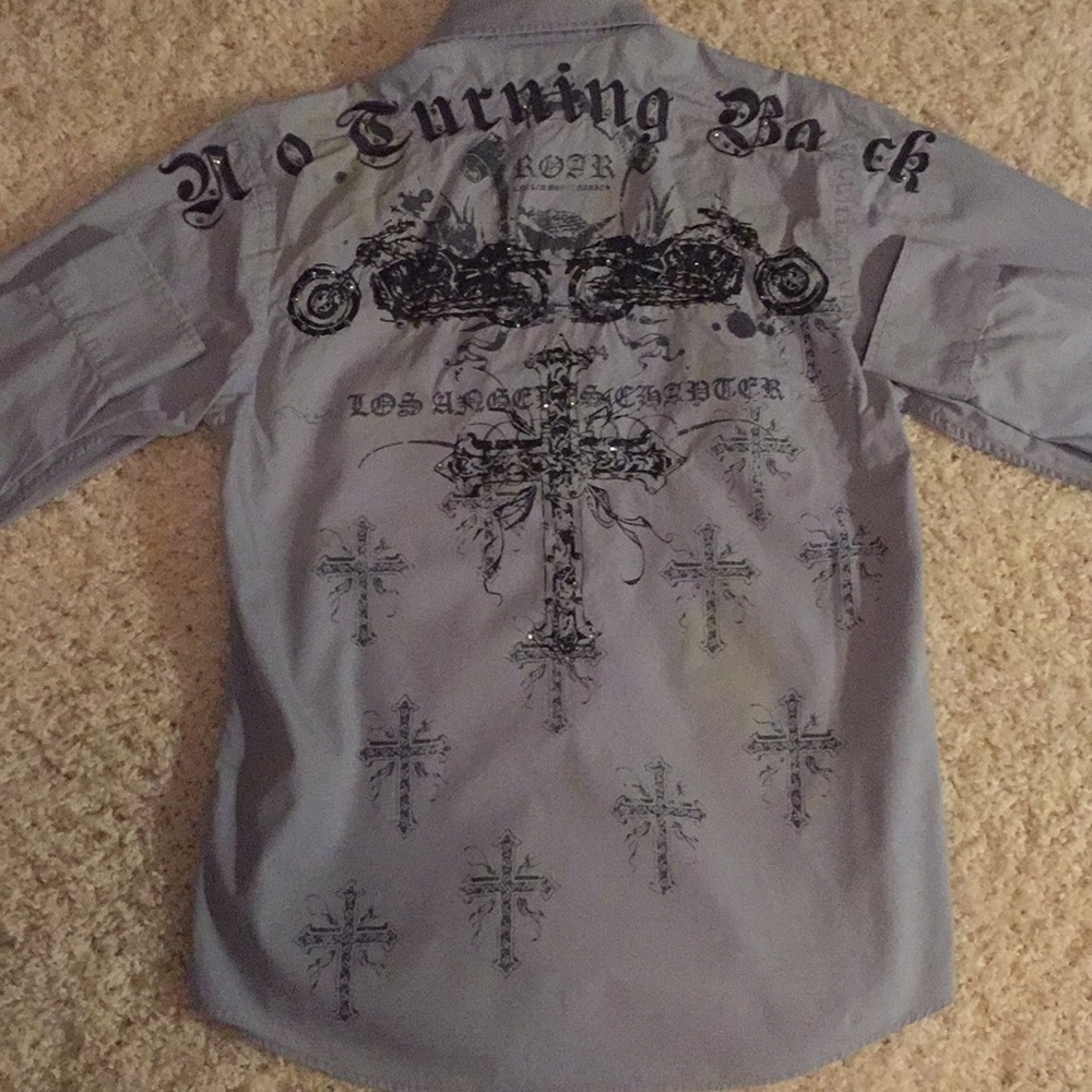 Men’s Roar button down